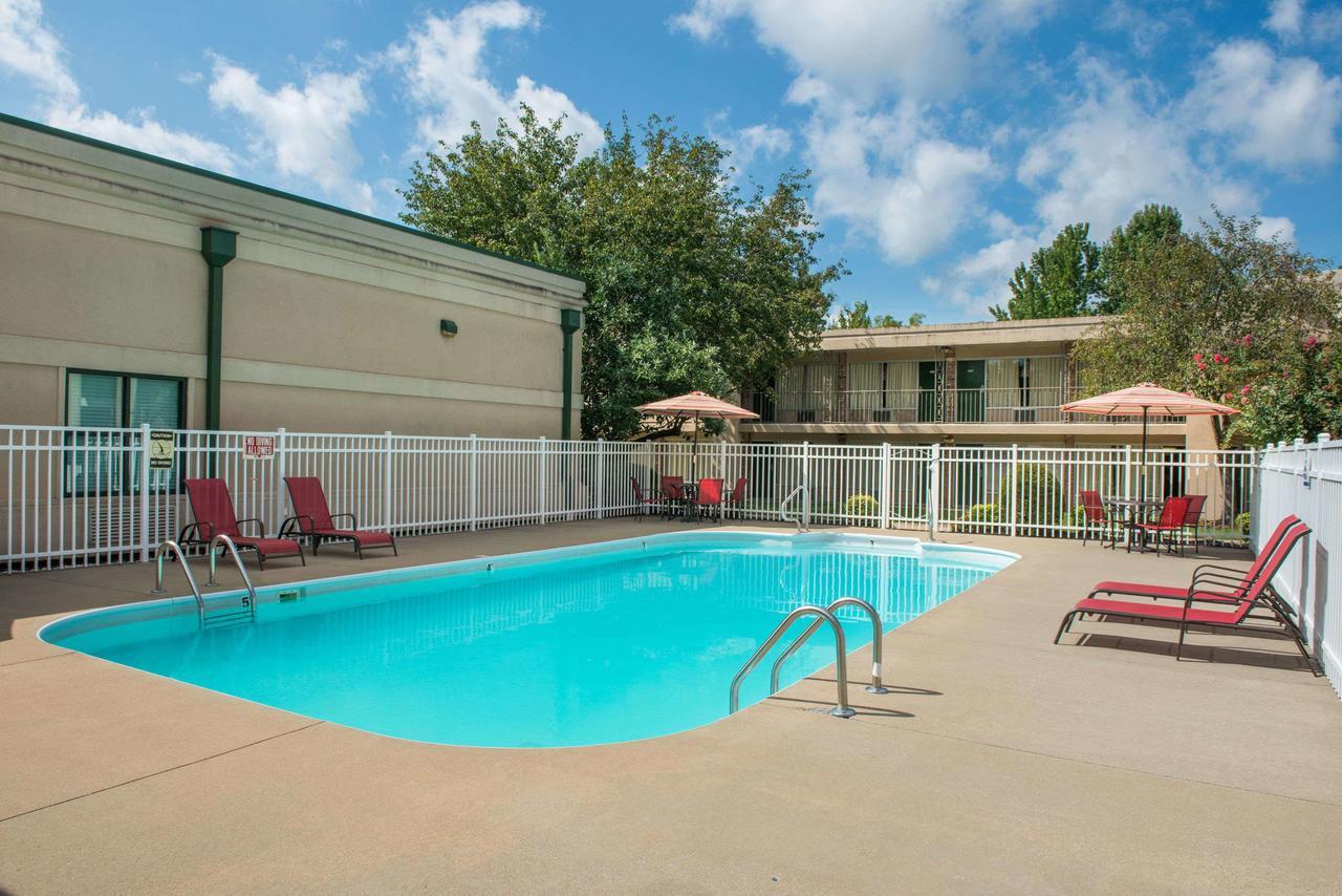 Days Inn By Wyndham Paducah Kültér fotó